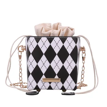 Новая модная Простая женская сумка через плечо, повседневная Маленькая квадратная сумка контрастного цвета, персонализированная сумка Ins на плечо